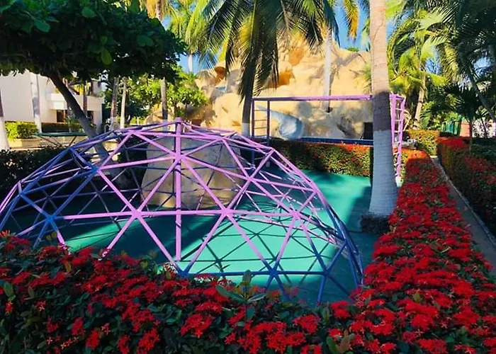 Ixtapa Palace